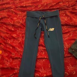 New Balance women ' Athletic Leggings with Logo Drawcord